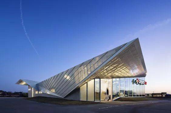 建筑体块的穿插与咬合 90例